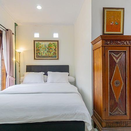 Omah Gerjen 29 By Bukit Vista Bed & Breakfast Yogyakarta Exterior photo